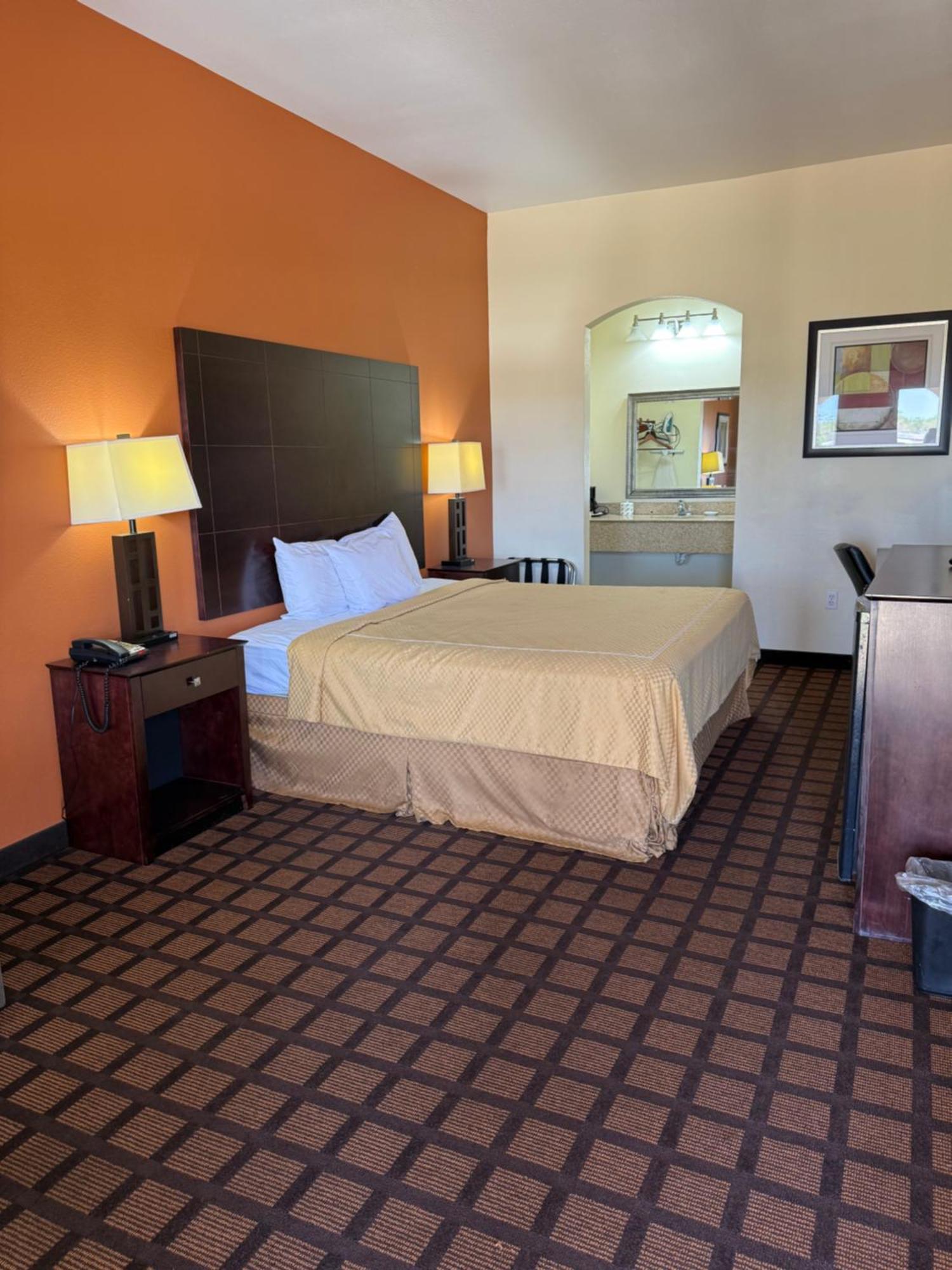 Executive Inn And Suites Pittsburg Exterior photo